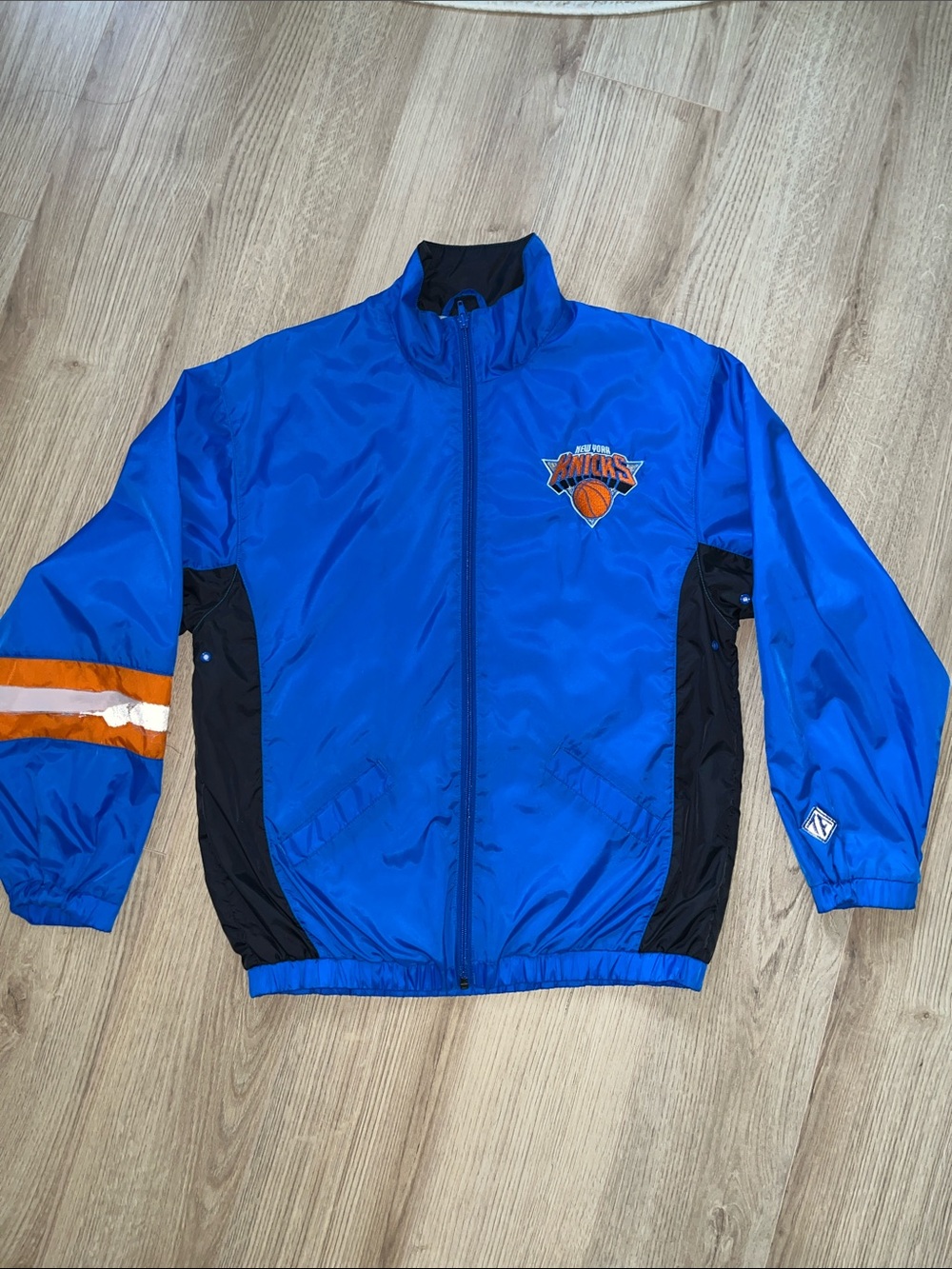 New York Knicks Vintage Windbreaker size large